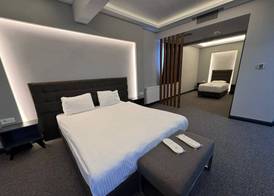 Gardan Hotel 5