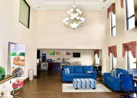 Quality Inn & Suites Pine Bluff 4