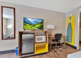 Bristol Parkway inn 4