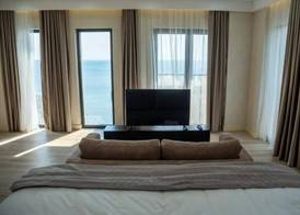 GREAT WHITE HOTEL 3