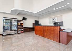 Quality Inn & Suites at Tropicana Field 2
