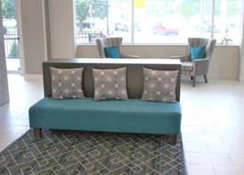La Quinta Inn & Suites by Wyndham Indianapolis Downtown 3