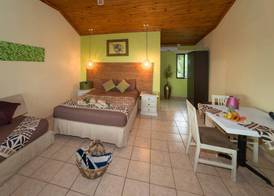 Waidroka Bay Resort 5