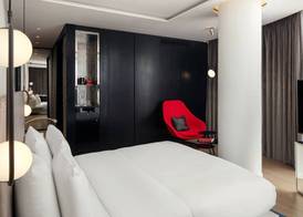 W London 4