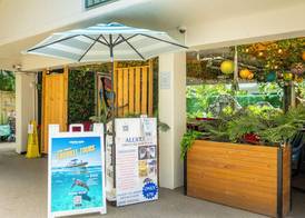 Waikiki Beachside Hostel 3