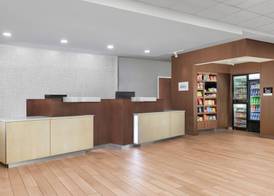 Fairfield Inn & Suites by Marriott Martinsburg 3