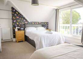 Headlands - Room Only Accommodation 5