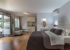 UrbanStay 3