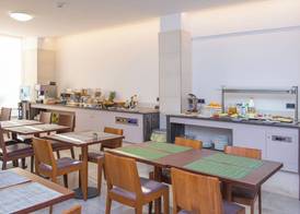 Hotel Marfil 4