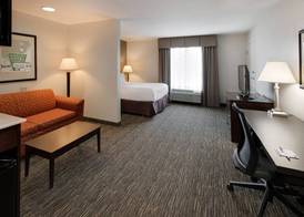 Holiday Inn Express & Suites EAST WICHITA I-35 ANDOVER by IHG 3