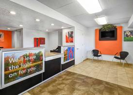 Motel 6 Memphis, TN - Downtown 3