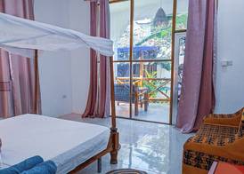 Tuna Nungwi Beach Bungalow 4