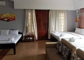 White Lotus Resort 5