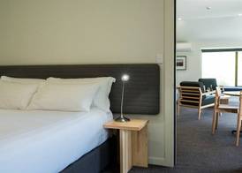 Edgewater Hotel 5