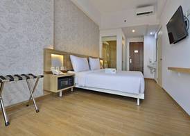Whiz Prime Hotel Basuki Rahmat Malang 2