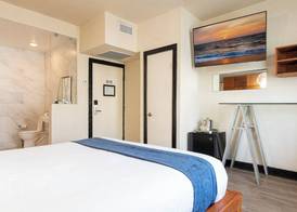 Chesterfield Hotel & Suites 4