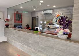 MORNINGS HOTEL 2