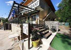 Hotel Restaurant La Chaumiere du Lac 4