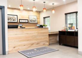 Country Inn & Suites by Radisson, Prairie du Chien 2
