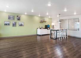 WoodSpring Suites Sulphur - Lake Charles 3