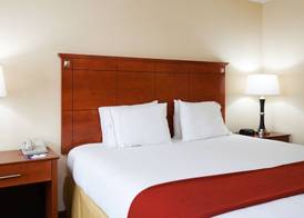 Holiday Inn Express & Suites PHENIX CITY - FT. BENNING by IHG 3