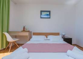 Apartments Maras 4