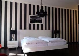 Backstage Hotel 5