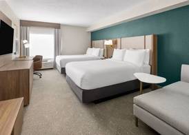 Holiday Inn & Suites COLUMBIA NE - FT JACKSON AREA by IHG 4