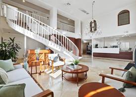 Brookhurst Plaza Inn 5