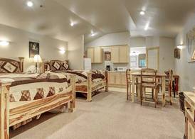 Eagle Fire Lodge & Cabins 4