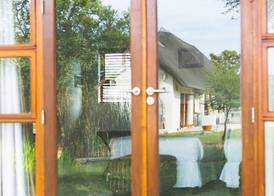 Deruxa Cottages 2