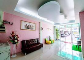 OYO 75377 Check In House 3
