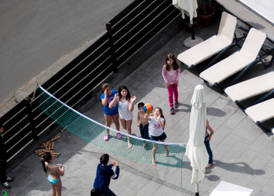 Summer Hotel 4