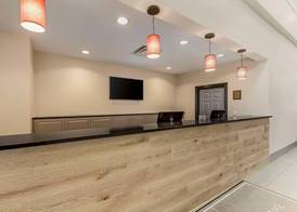 Country Inn & Suites by Radisson, Elk Grove Village-Itasca 2