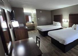 Days Inn by Wyndham Clinton 5