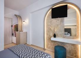 Petros Villa 4
