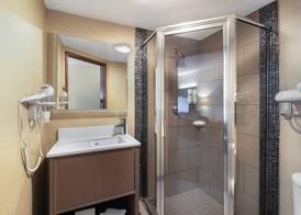 Comfort Inn & Suites Butler 3