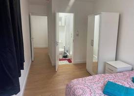 OYO Dorset House at Upton Park 5