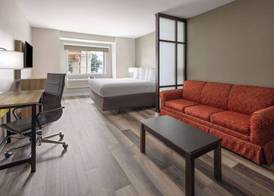 Days Inn by Wyndham Jackson Downtown 4