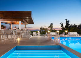 Glavas Inn Hotel 4