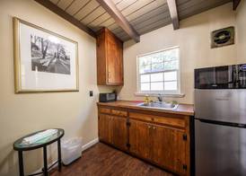 Emerald Bay Lodge 3
