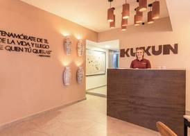 Kukun Insurgentes Roma 2