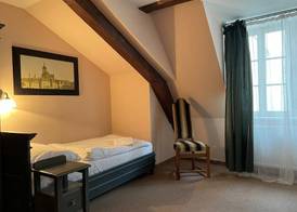 U Cervene zidle - Red Chair Hotel 2