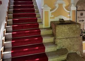 Lawrences Hotel 2