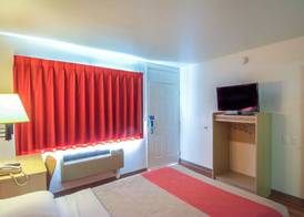 Motel 6 Arcata, CA - Cal Poly Humboldt 3