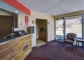 Econo Lodge Near Bluefield College 2