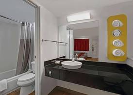 Super 8 by Wyndham Livermore 5