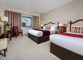 Scott's Hotel 2