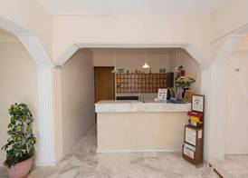 Leonidas Hotel & Studios 2