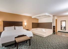 Holiday Inn Express & Suites CANTON by IHG 3
